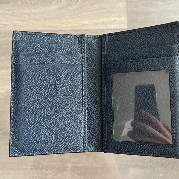 Prada mens card holder - Picture 3 of 6